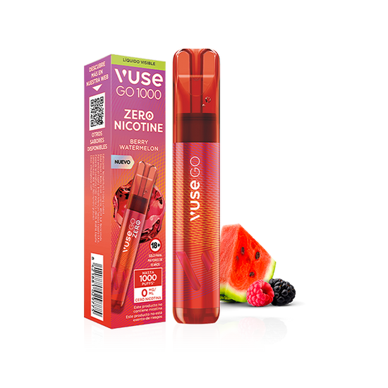 El Vuse Go 1000 - Frutos Rojos y Sandía de Vuse, un vapeador desechable sin nicotina, se muestra junto a su envase con sandía, frambuesas y moras sobre un fondo claro.
